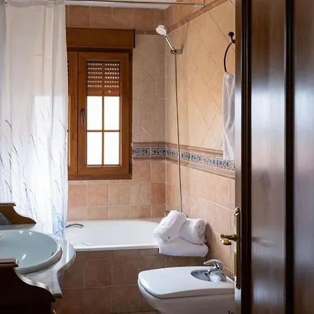 Casa Toriles בית נופש *